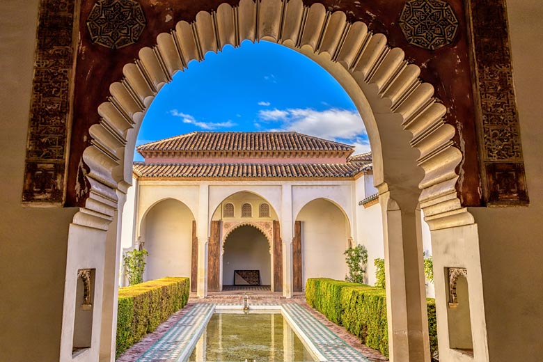 The dazzling courtyard in the Alcazaba