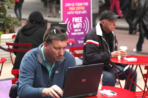 Free Wi-Fi while travelling © Adam Pantozzi/Times Alliance