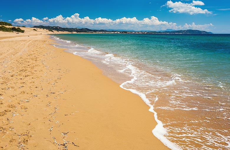 The sandy shores of Agios Georgios South