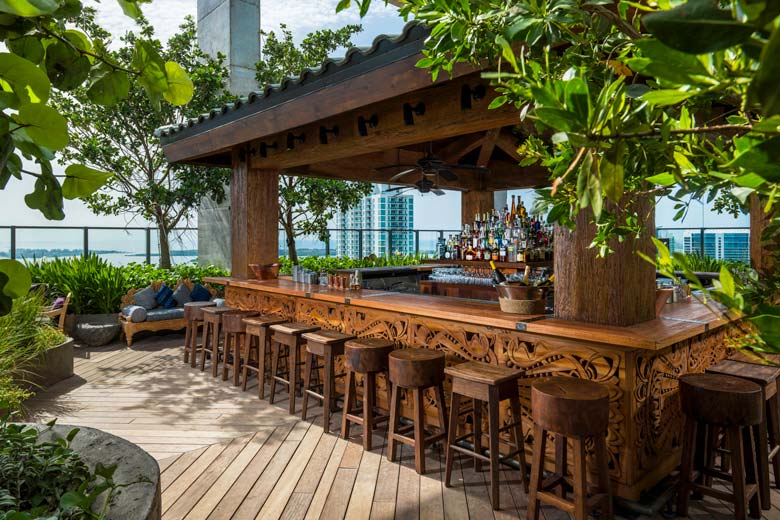 Sugar rooftop bar and garden, 40th floor EAST Miami