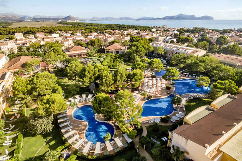Aerial view of the Zafiro Mallorca Hotel