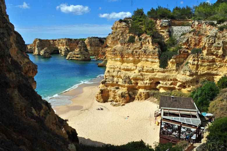 Praia da Marinha, Algarve © Klugschnacker - Wikimedia Commons