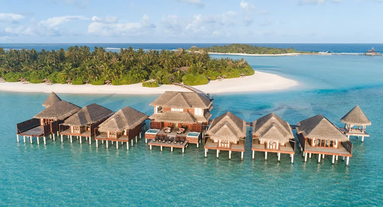 Over the water spa at Anantara Dhigu Maldives Resort © Anantara Hotels, Resorts & Spas