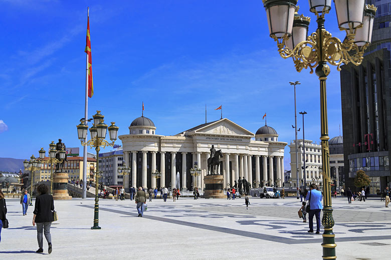 Skopje Archaeological Museum from across Macedonia Square © Engin Korkmaz - Dreamstime.com