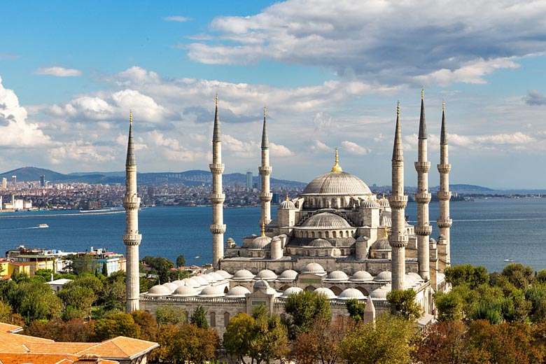 The Blue Mosque in Istanbul, Turkey © Mehmet - Adobe Stock Image