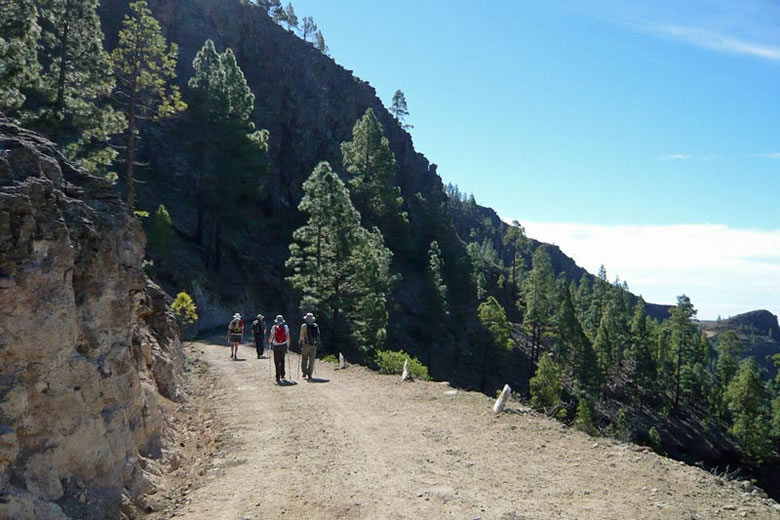 Hiking the Camino de Santiago © Christine McIntosh - Flickr Creative Commons