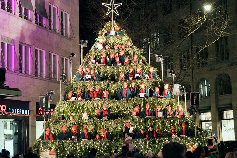 The musical Singing Christmas Tree in Zurich The musical Singing Christmas Tree in Zurich