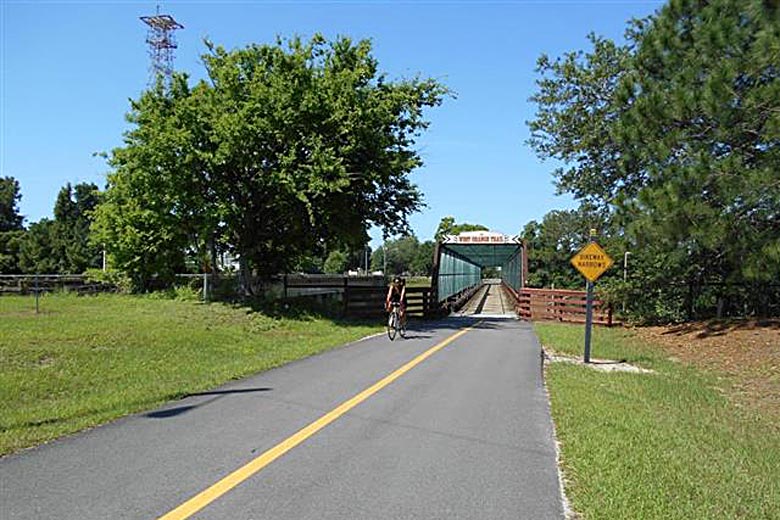 Cycling the West Orange Trail, Florida © rwjoslyn - photo courtesy of Rails-to-Trails Conservancy (RTC)