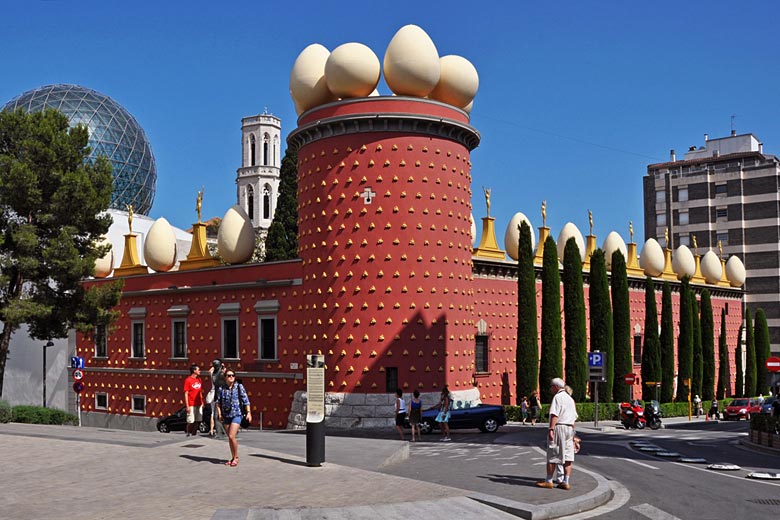 Dalí Theatre-Museum in Figueres, Costa Brava © Hans Porochelt - Flickr Creative Commons Dalí Theatre-Museum in Figueres, Costa Brava © Hans Porochelt - Flickr Creative Commons
