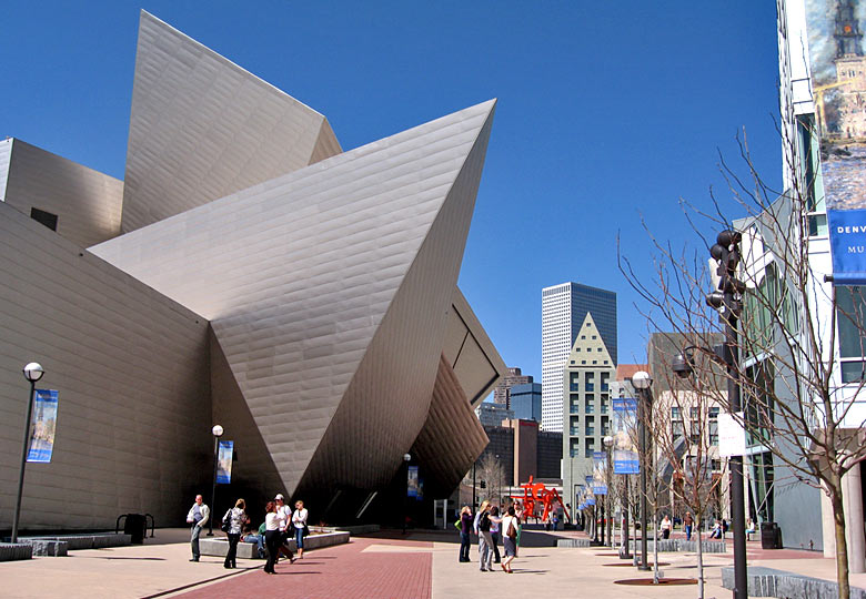 The Denver Art Museum right in the centre of the city The Denver Art Museum right in the centre of the city