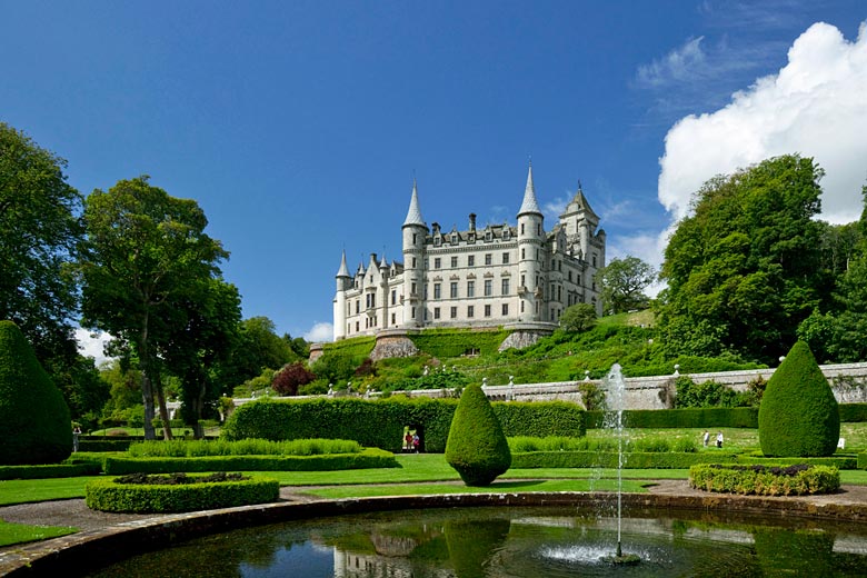 Majestic Dunrobin Castle near Dornoch Majestic Dunrobin Castle near Dornoch
