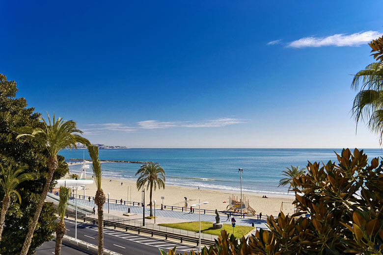 Early morning on Postiguet Beach, Alicante Early morning on Postiguet Beach, Alicante
