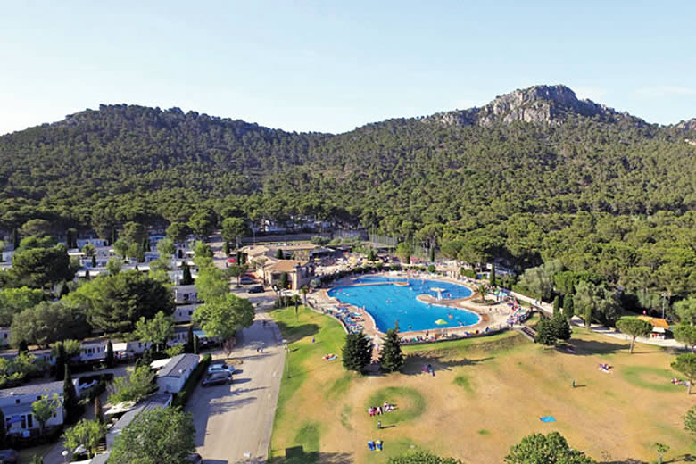 Eurocamp encourages 2021 bookings with Peace of Mind Promise - © Eurocamp