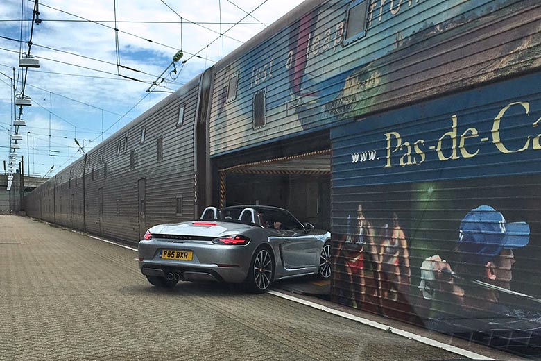 Crossing the Channel by car on the Eurotunnel Shuttle © Iain Cameron - Flickr Creative Commons