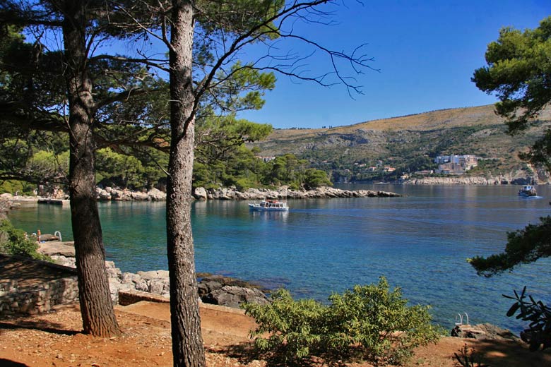 Ferry arriving at Lokrum © Jenni Douglas - Flickr Creative Commons