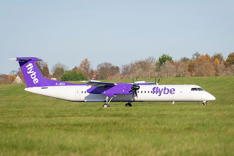 flybe Bombardier Dash 8 flybe Bombardier Dash 8
