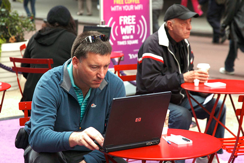 Free Wi-Fi while travelling Free Wi-Fi while travelling
