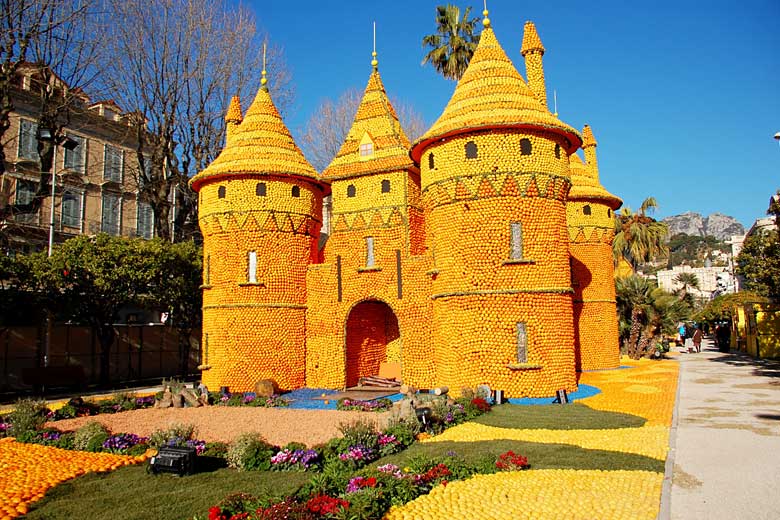 Splendid citrus sculptures at the Menton Lemon Festival Splendid citrus sculptures at the Menton Lemon Festival