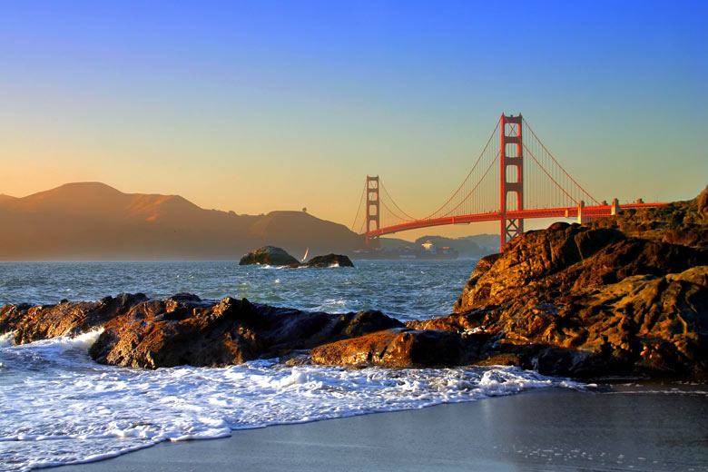 Golden gate sunset, San Francisco, California, USA © col - Shutterstock.com Golden gate sunset, San Francisco, California, USA © col - Shutterstock.com