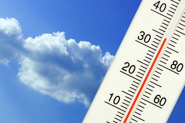 Our heat and humidity calculator shows how hot it feels Our heat and humidity calculator shows how hot it feels