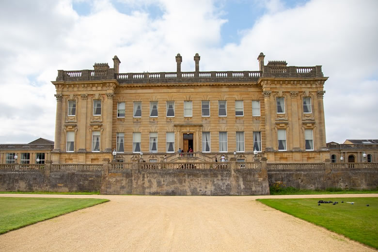 Grade II-listed Baroque-style manor - Heythrop Park, Cotswolds, UK - © Warner Leisure Hotels