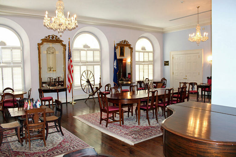 18th-century interiors at the Old Exchange & Provost Dungeon