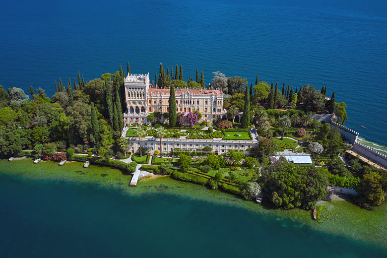 Take a tour of Isola del Garda Take a tour of Isola del Garda