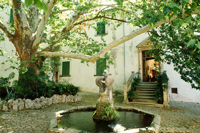 Jardines de Alfabia, Bunyola, Majorca Jardines de Alfabia, Bunyola, Majorca
