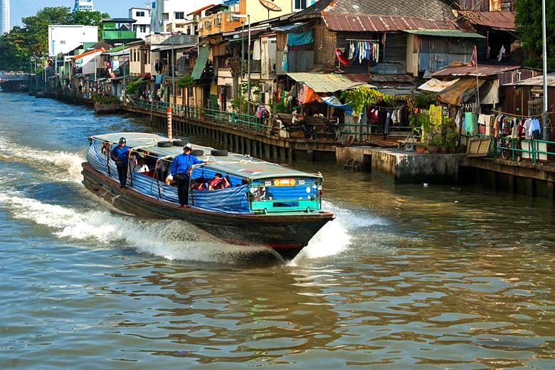 Khlong boat on the Saen Saep canal, Bangkok © Andy Dossett - Alamy Stock Photo