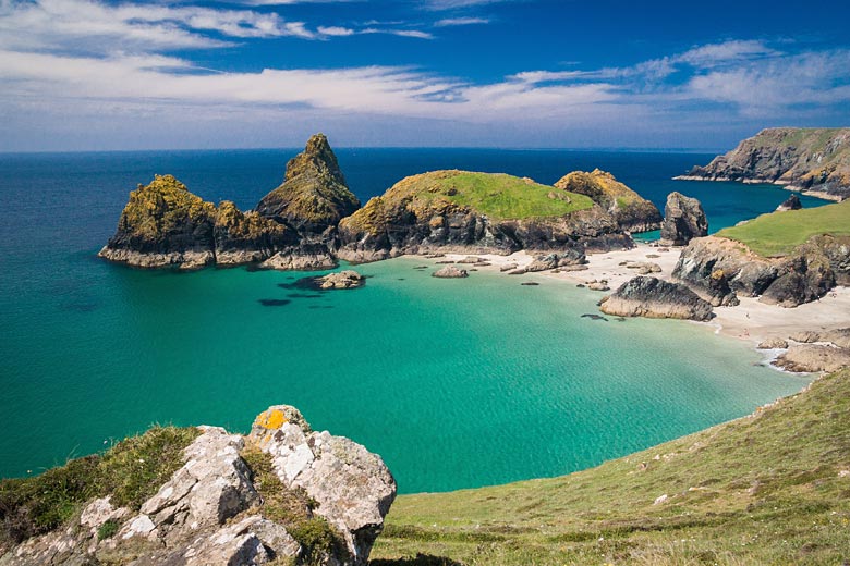 Explore Kynance Cove on the Lizard Peninsula Explore Kynance Cove on the Lizard Peninsula