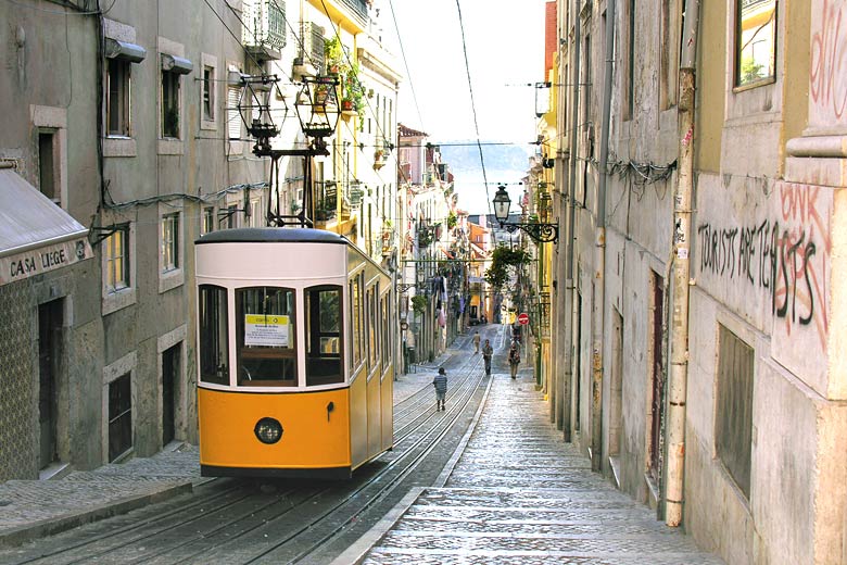 Lisbon tram © Miguel Azevedo e Castro - Shutterstock