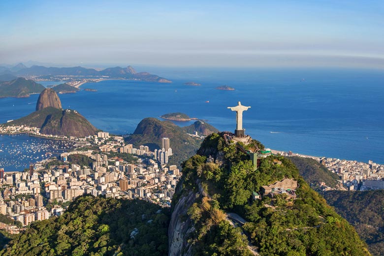 Live like a local in Rio de Janeiro © thomathzac23 - Fotolia.com