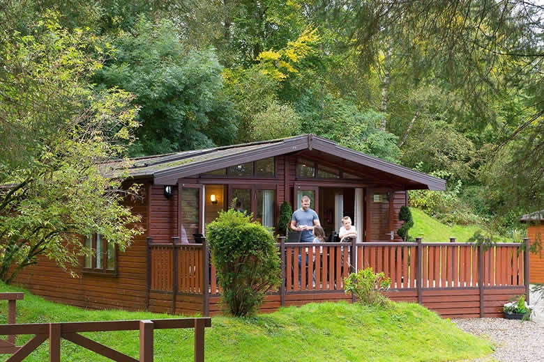 Lodge accommodation at Lomond Woods holiday park, Scotland © Wood Leisure
