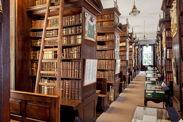 Inside 18th-century Marsh's Library Inside 18th-century Marsh's Library