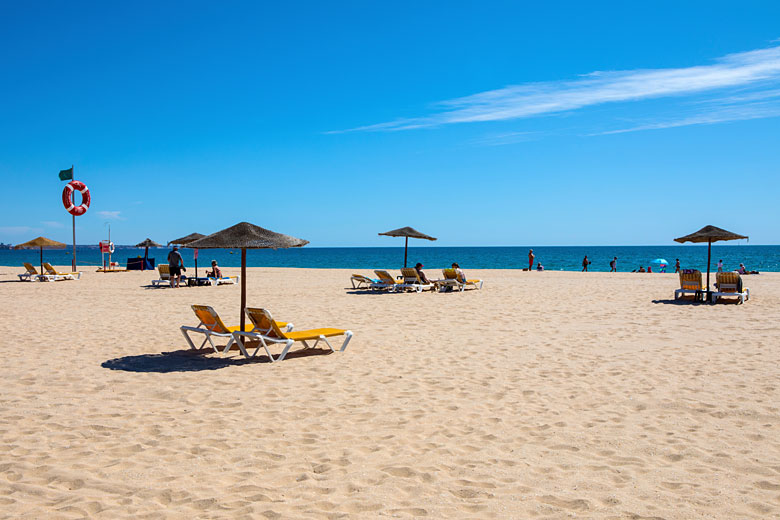 Wide open sands of Meia Praia Wide open sands of Meia Praia