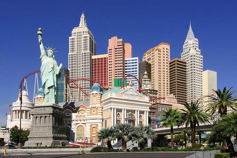 The casino of Caesar Palace in Las Vegas. Caesars Palace is a luxury hotel  and casino located on the Las Vegas Stock Photo - Alamy