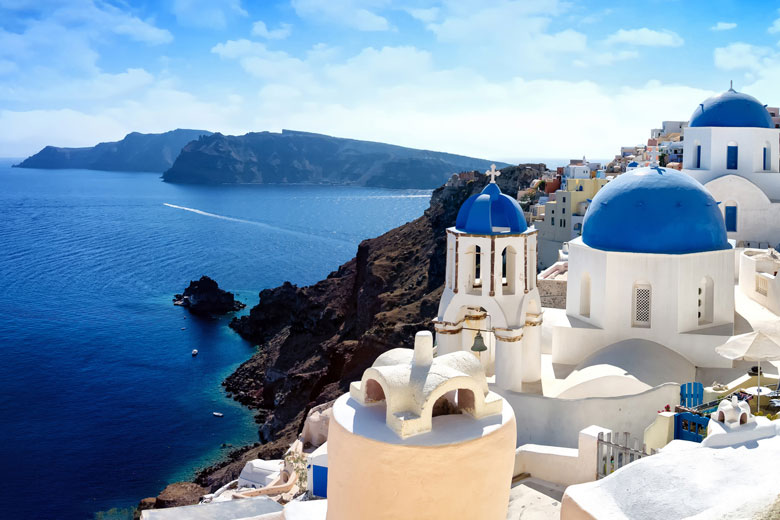 Perched on the crater wall, Santorini © refresh(PIX) - Fotolia.com