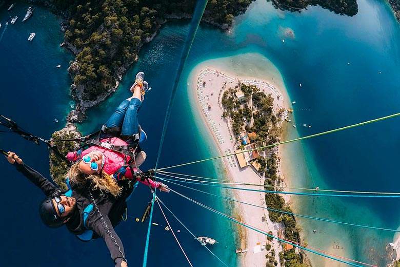 Paragliding over Ölüdeniz Paragliding over Ölüdeniz