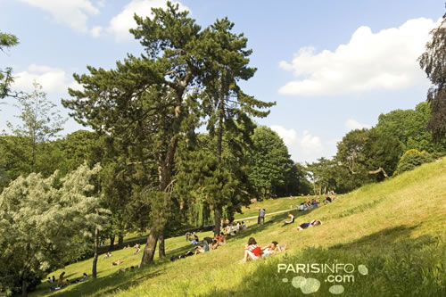 Parc des Buttes-Chaumont (park) © Paris Tourist Office - Photographer: David Lefranc