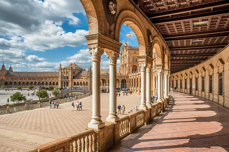 Be dazzled by the tilework of Seville&rsquo;s Plaza de Espa&ntilde;a