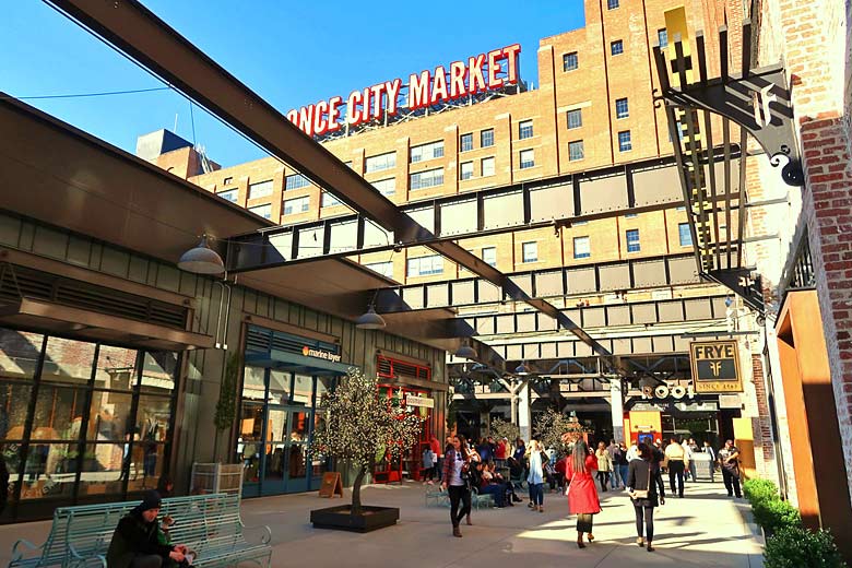 Entrance to Ponce City Market, Atlanta Entrance to Ponce City Market, Atlanta
