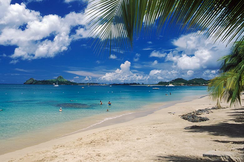 Reduit Beach, St Lucia © Design Pics Inc - Alamy Stock Photo