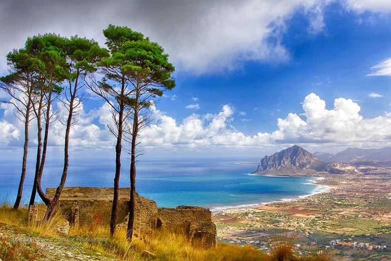 Sicily has a fascinating history, beautiful beaches and unrivalled cuisine