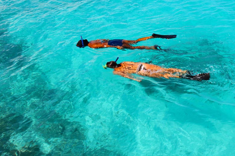 Snorkelling in Antigua © www.adventureantigua.com