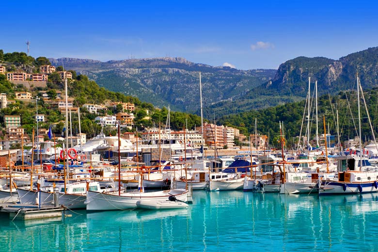 Port of Soller, Majorca © lunamarina - Fotolia.com