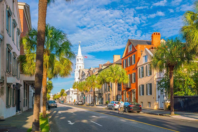 The gleaming steeple of 18th-century St Michael's Church in historic Charleston © f11photo - Fotolia.com