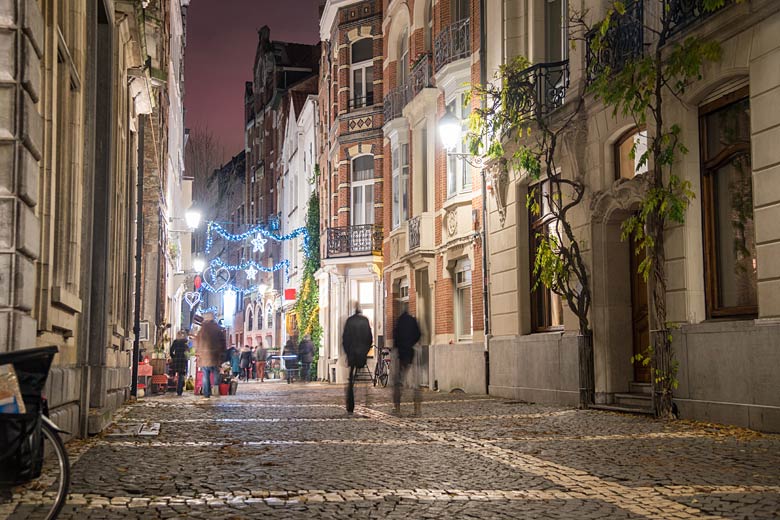 Stroll Antwerp's pretty cobbled streets Stroll Antwerp's pretty cobbled streets