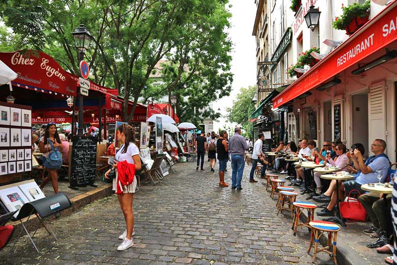 Summer on the streets of Paris