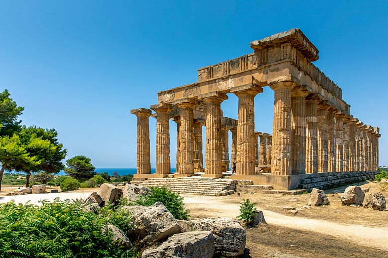 The 5th-century BCE Temple of Hera, Selinus, Sicily The 5th-century BCE Temple of Hera, Selinus, Sicily