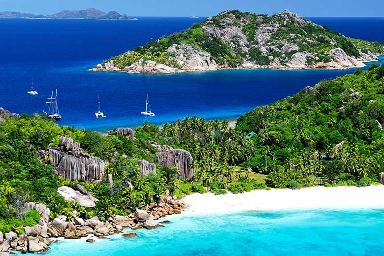 The Sisters, two islands east of Praslin © Raymond Sahuquet - courtesy of Seychelles Tourism Board